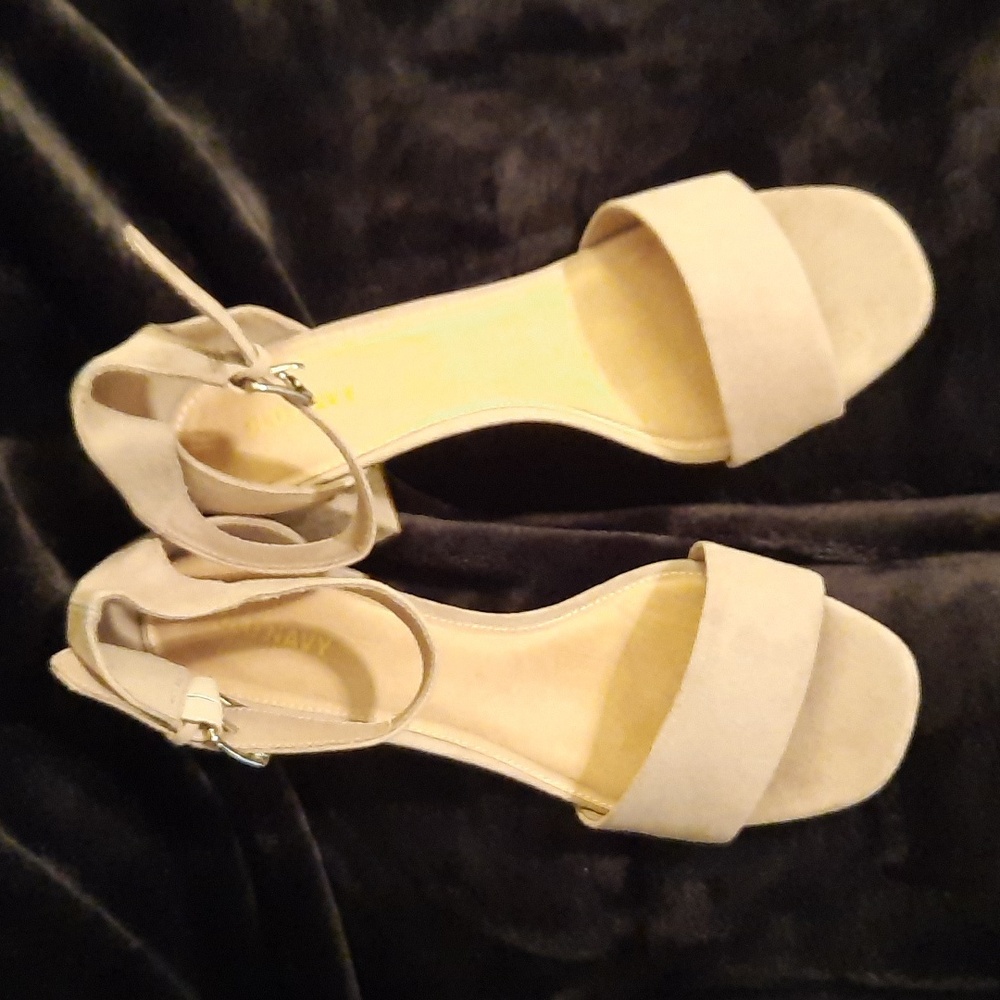 Old Navy high heels